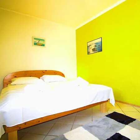 Casa de Férias Obiteljska Kuca Za Odmor A4 Murter