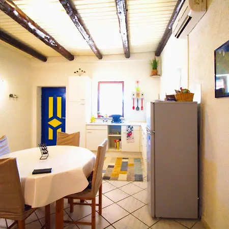 Obiteljska Kuca Za Odmor A4 Murter