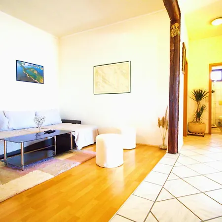 Obiteljska Kuca Za Odmor A4 Murter