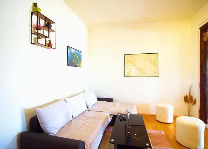 Obiteljska Kuca Za Odmor A4 Сasa de vacaciones Murter