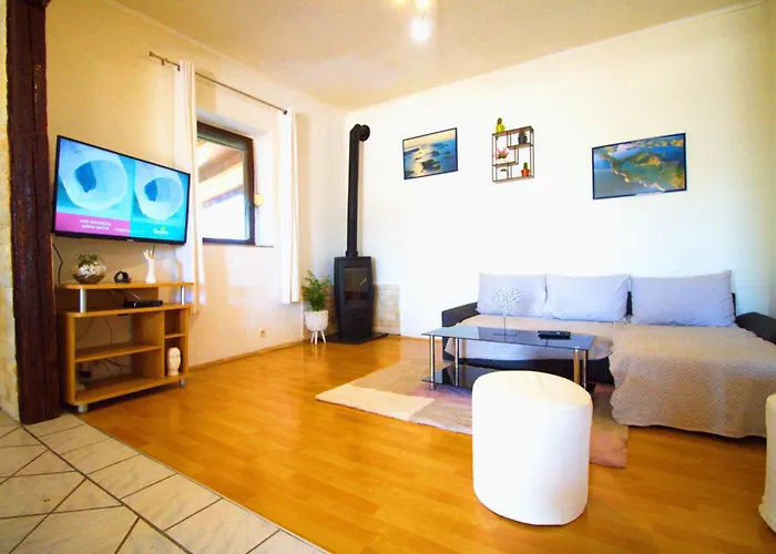 Obiteljska Kuca Za Odmor A4 *