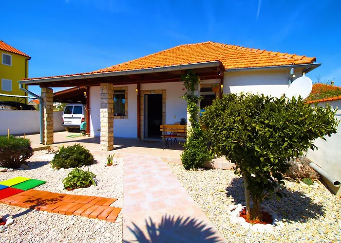 Obiteljska Kuca Za Odmor A4 * Murter