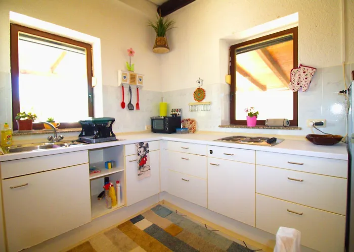 Obiteljska Kuca Za Odmor A4 Vakantiehuis Murter