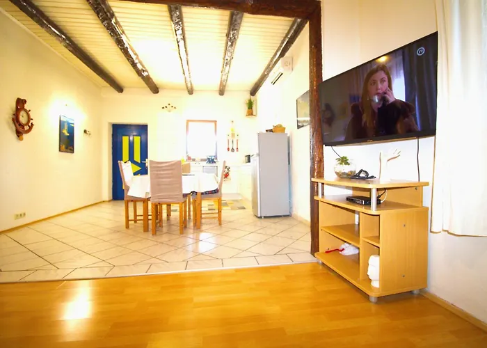 Obiteljska Kuca Za Odmor A4 Vakantiehuis *